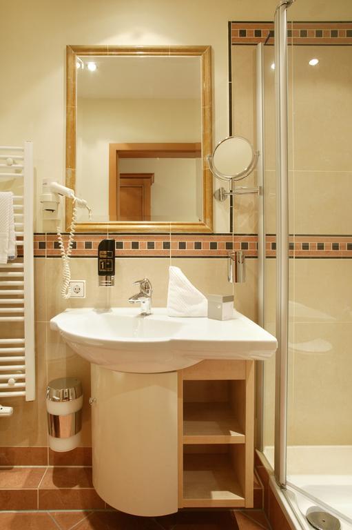 Hotel Ochsen ヘーフェン・アン・デア・エンツ エクステリア 写真